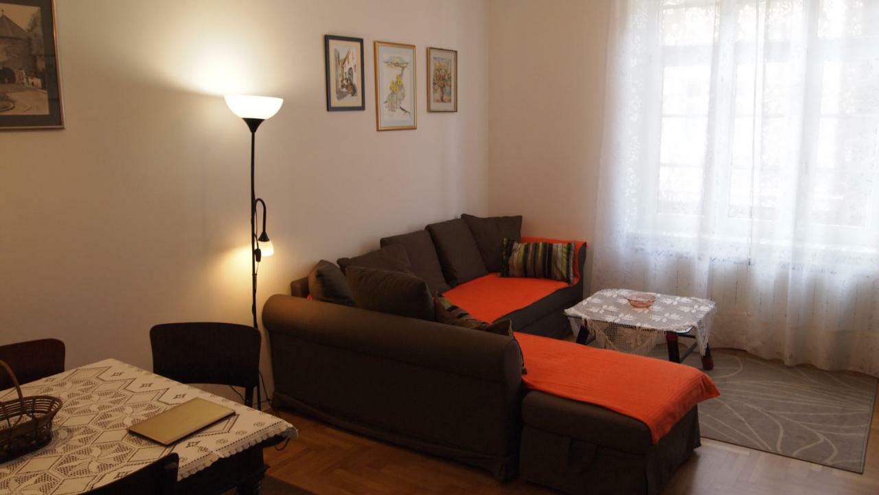 Aha Apartment Zagreb Bagian luar foto